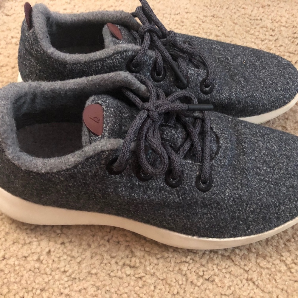 ALLBIRDS wool shoes *like new condition*